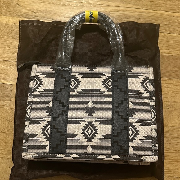 Wrangler Black and Gray Purse - Picture 2 of 9